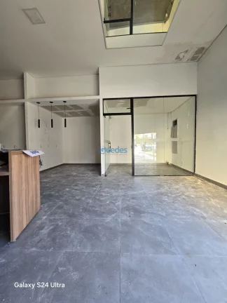 Imagem Loja/Salão de 200m² em Água Branca, São Paulo: Locação por R$9.500 - Confira!