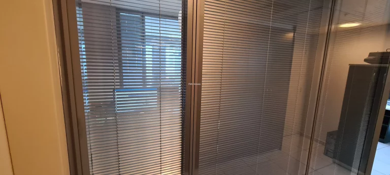Imagem Conjunto Comercial à Venda em São Paulo-SP Várzea da Barra Funda 1 Sala 6 Vagas 204m² Área