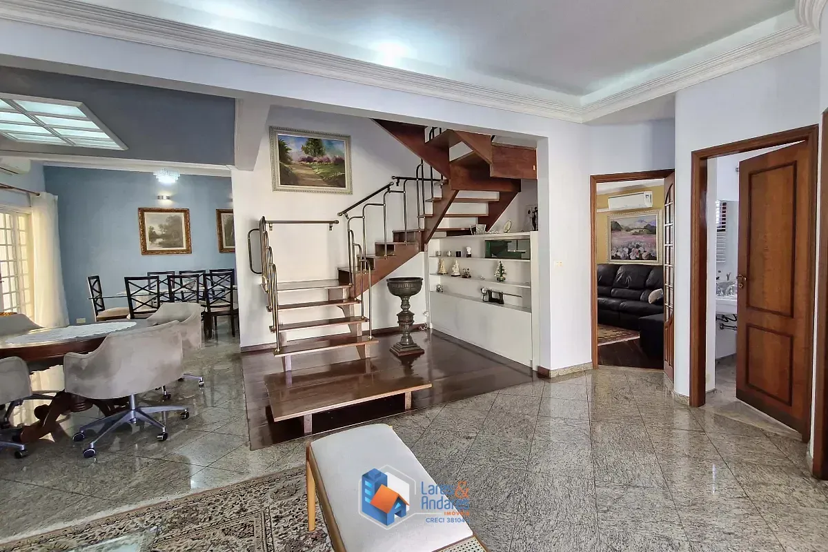 Imagem Sobrado para venda em Tucuruvi com 4 quartos, sendo 3 suítes, 415m²