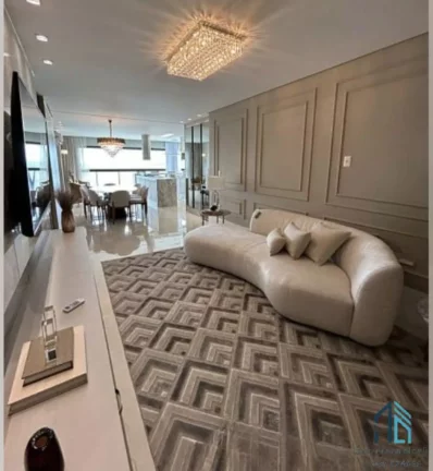Imagem Apartamento Frente Mar, Semi mobiliado, 04 suítes, 04 vagas, Meia Praia em Itapema - SC