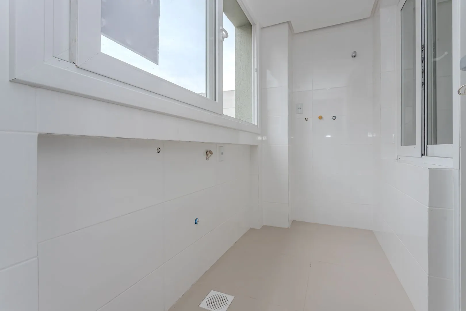 Imagem Apartamento NOVO no Menino Deus de 3 dormitórios e 2 vagas
