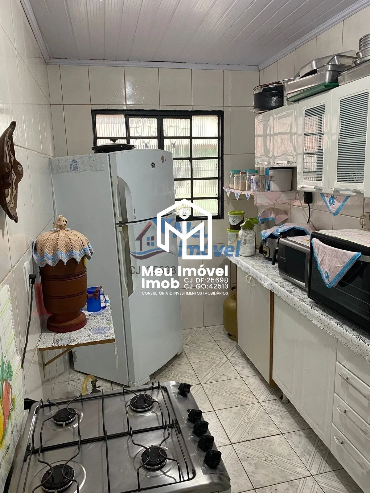 Imagem Casa 5 Quartos 1 Suíte 3 Vagas 300m² Closet Área de Serviço