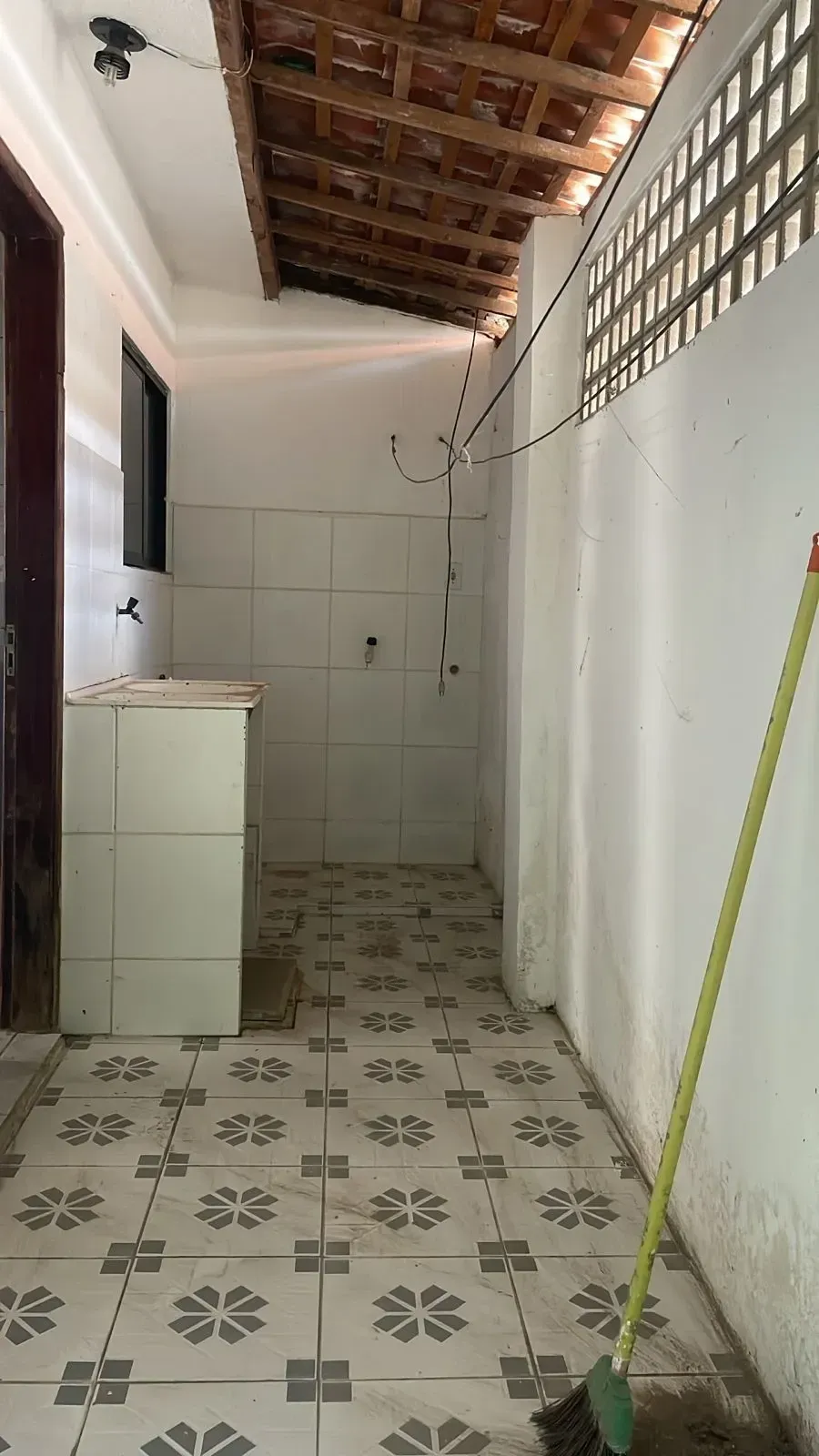 Imagem Casa com 2 Quartos à Venda ou Locação, 70 m² em Pau Amarelo - Paulista