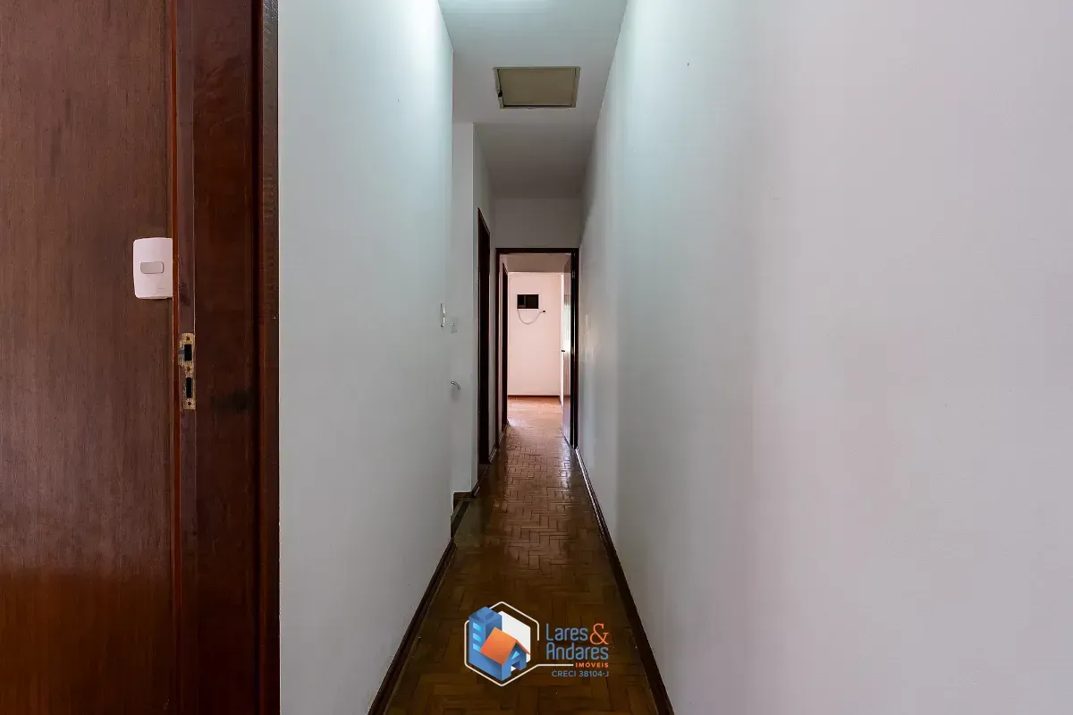 Imagem Sobrado para venda em Vila Firmiano Pinto com 3 quartos, sendo 1 suíte, 240m²