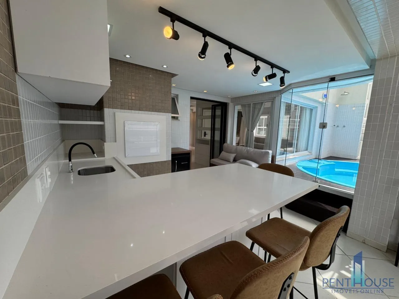 Imagem Cobertura Duplex para Venda em Balneário Camboriú, CENTRO, 3 dormitórios, 3 suítes, 4 banheiros, 5 vagas