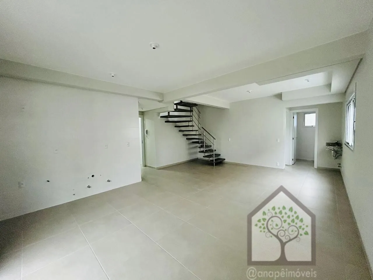 Imagem Cobertura duplex à venda no Itacorubi, nova, financiável e pronta para morar.