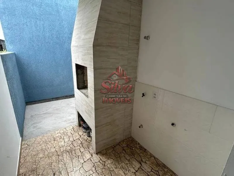 Imagem Casa 2 dormitórios com suíte em esquina