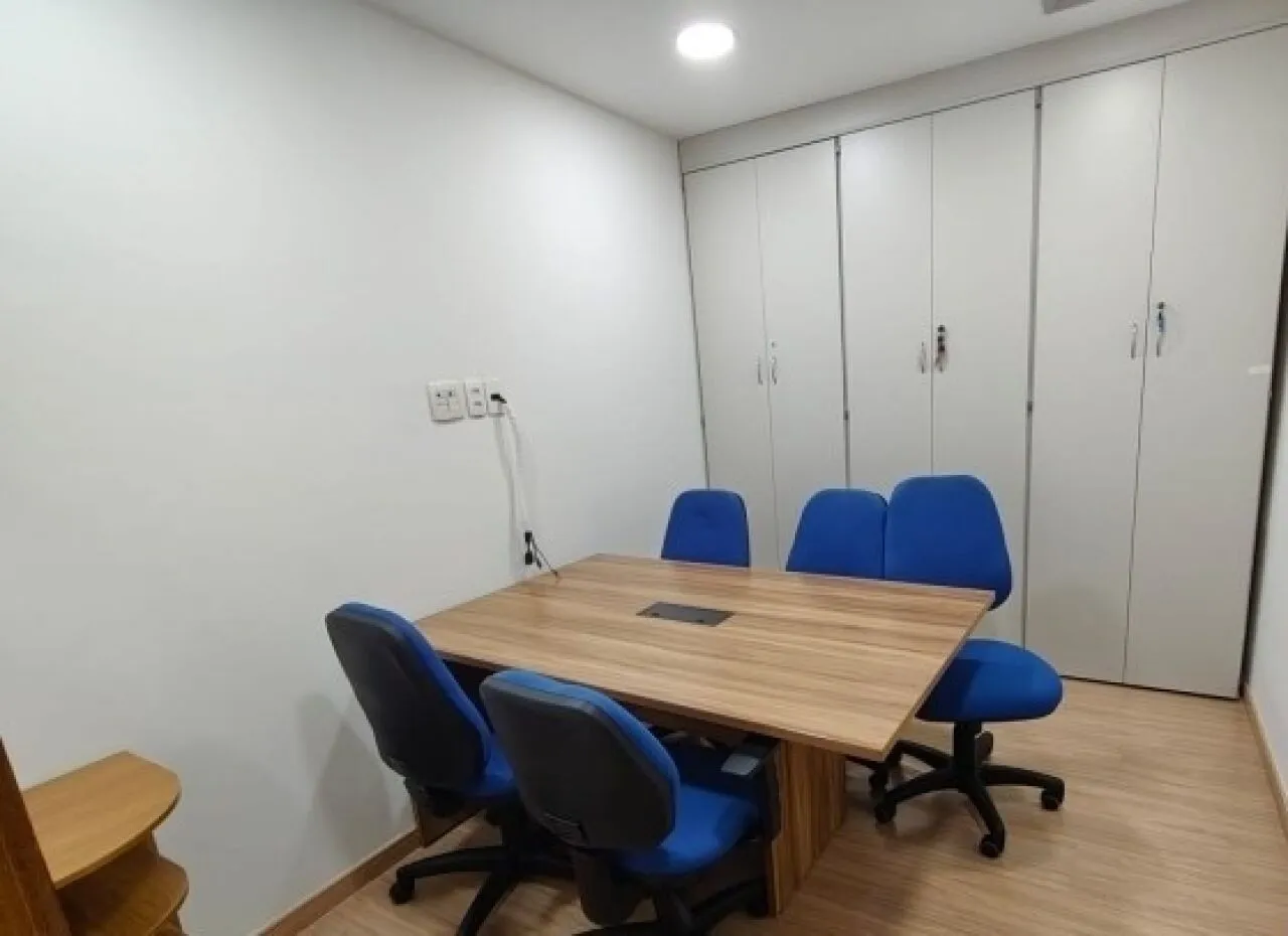 Imagem Sala comercial com 251m², para locação, com salas e vão livre, 6 vagas, na Vila Olímpia