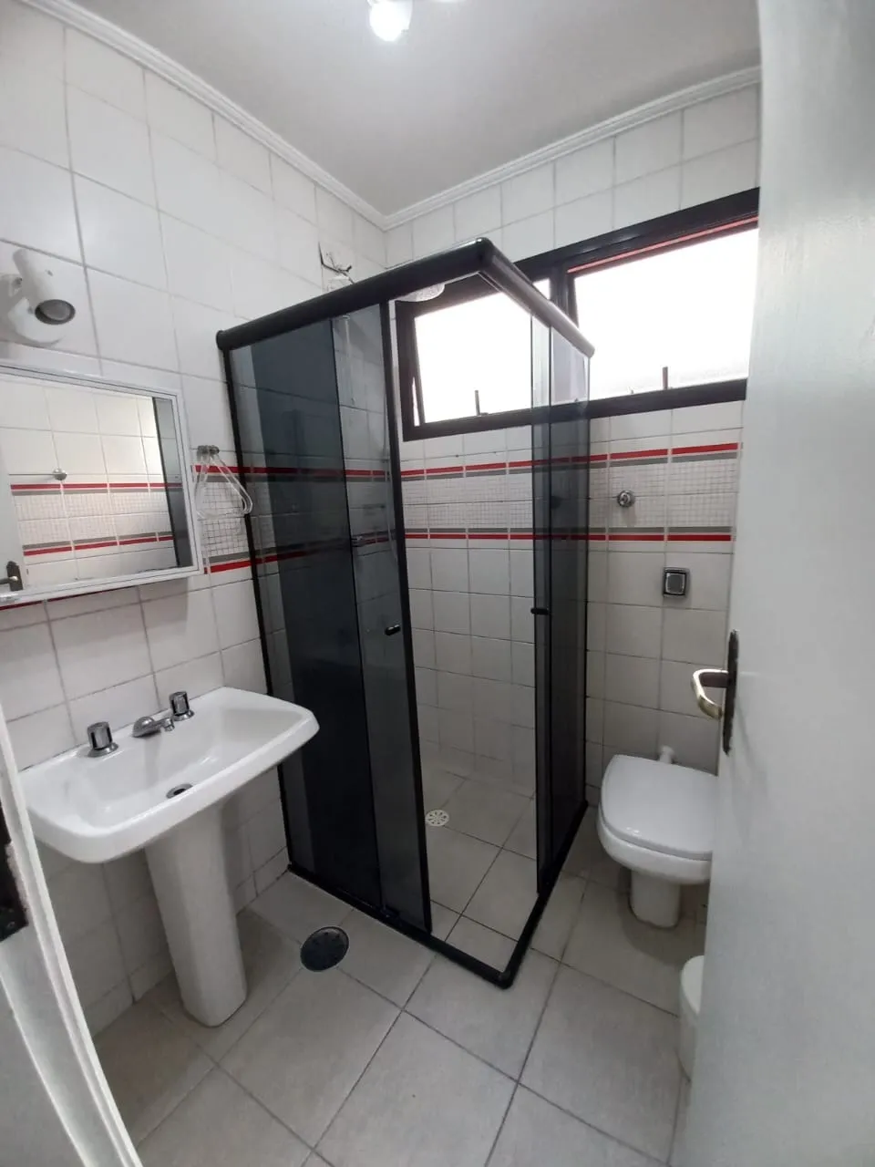 Imagem incrível apartamento no Jardim Tejereba, Guarujá - SP de 118M²