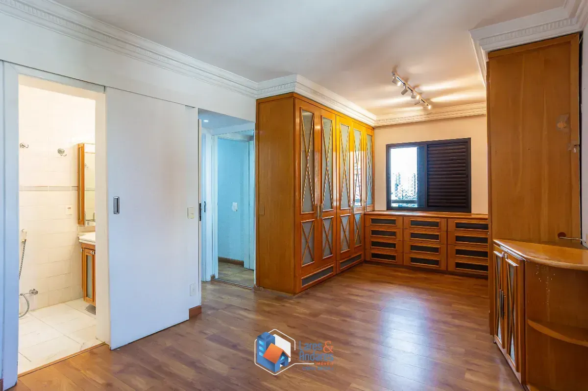 Imagem Cobertura para venda em Vila Suzana com 3 quartos, sendo 1 suíte, 223m²