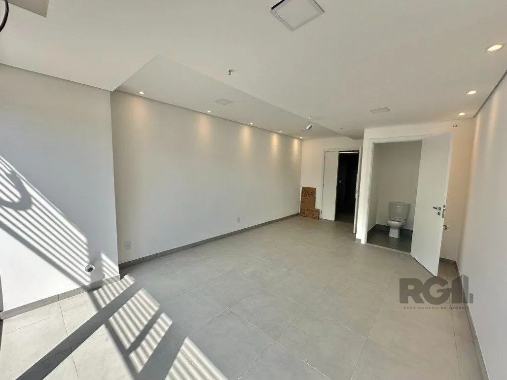 Imagem Sala Para Comprar no Linked Teresópolis 39 m² - Glória - Porto Alegre/RS