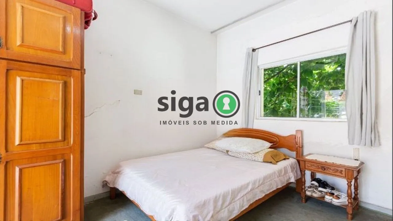 Imagem Sobrado em Perdizes com 248m², 4 quartos e 2 suítes em localização nobre.