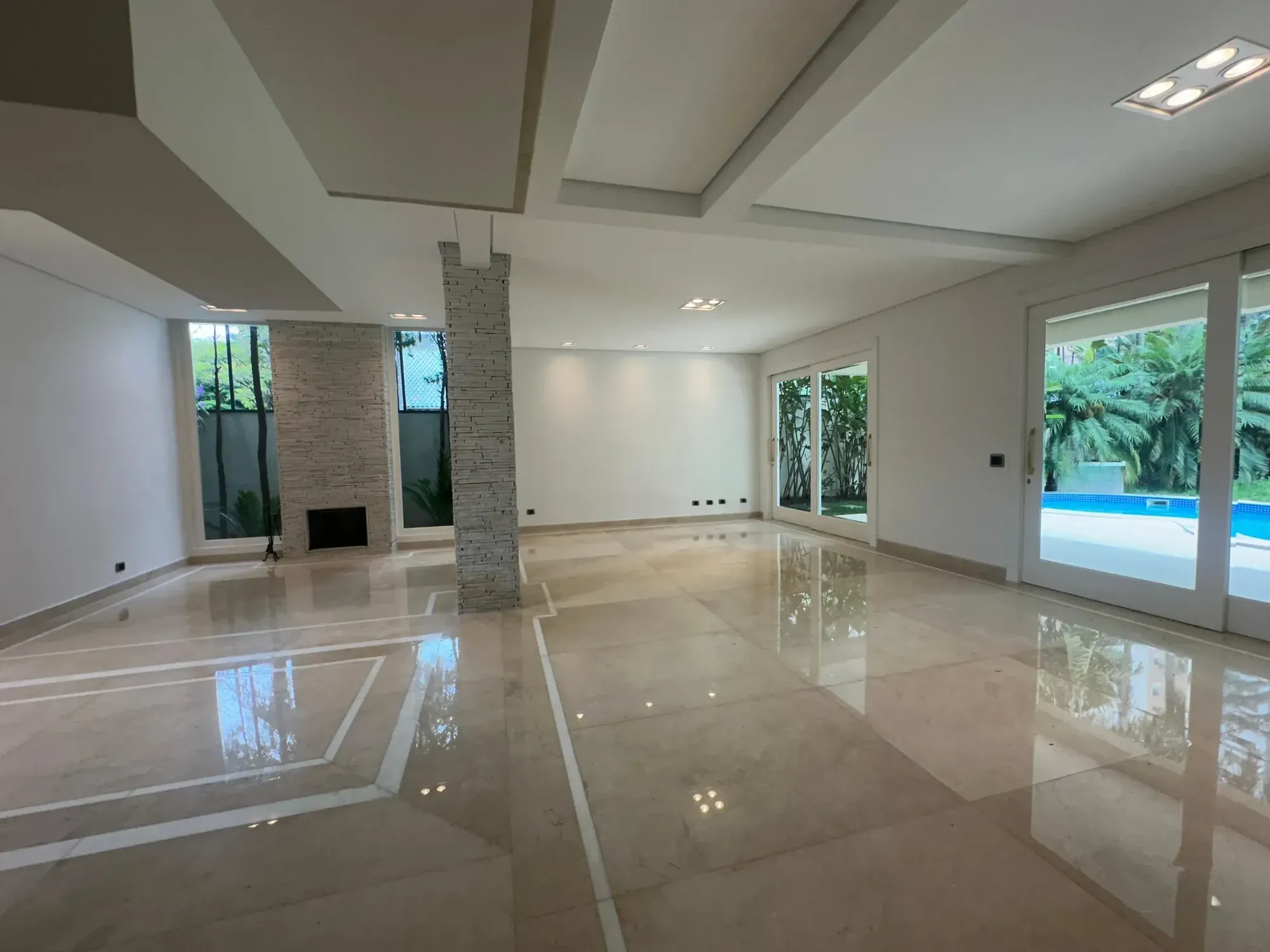 Imagem Sobrado com 4 Quartos à Venda, 450 m² em Alphaville Residencial Plus - Barueri