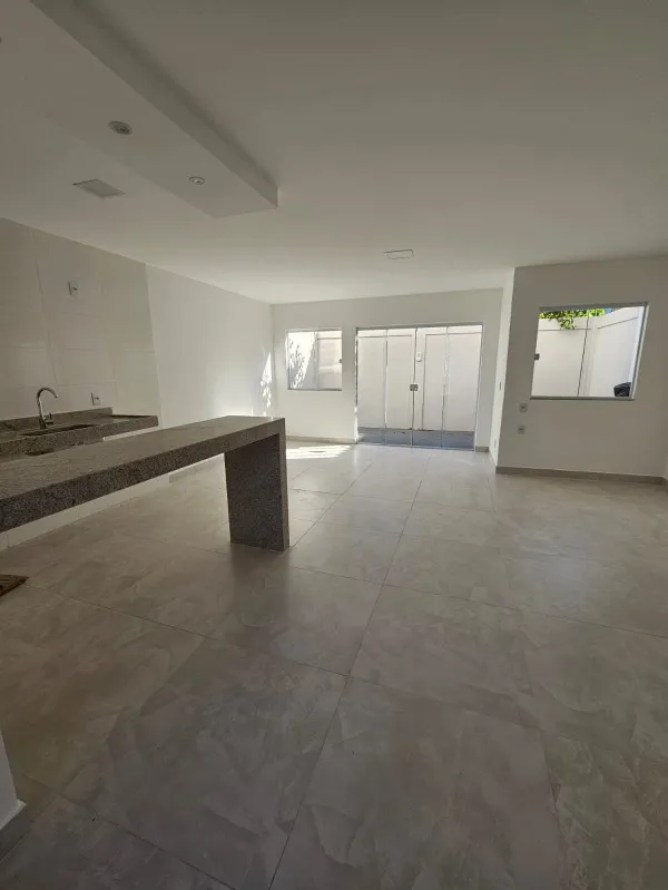 Imagem CASA RESIDENCIAL em SERRA - ES, CIDADE CONTINENTAL