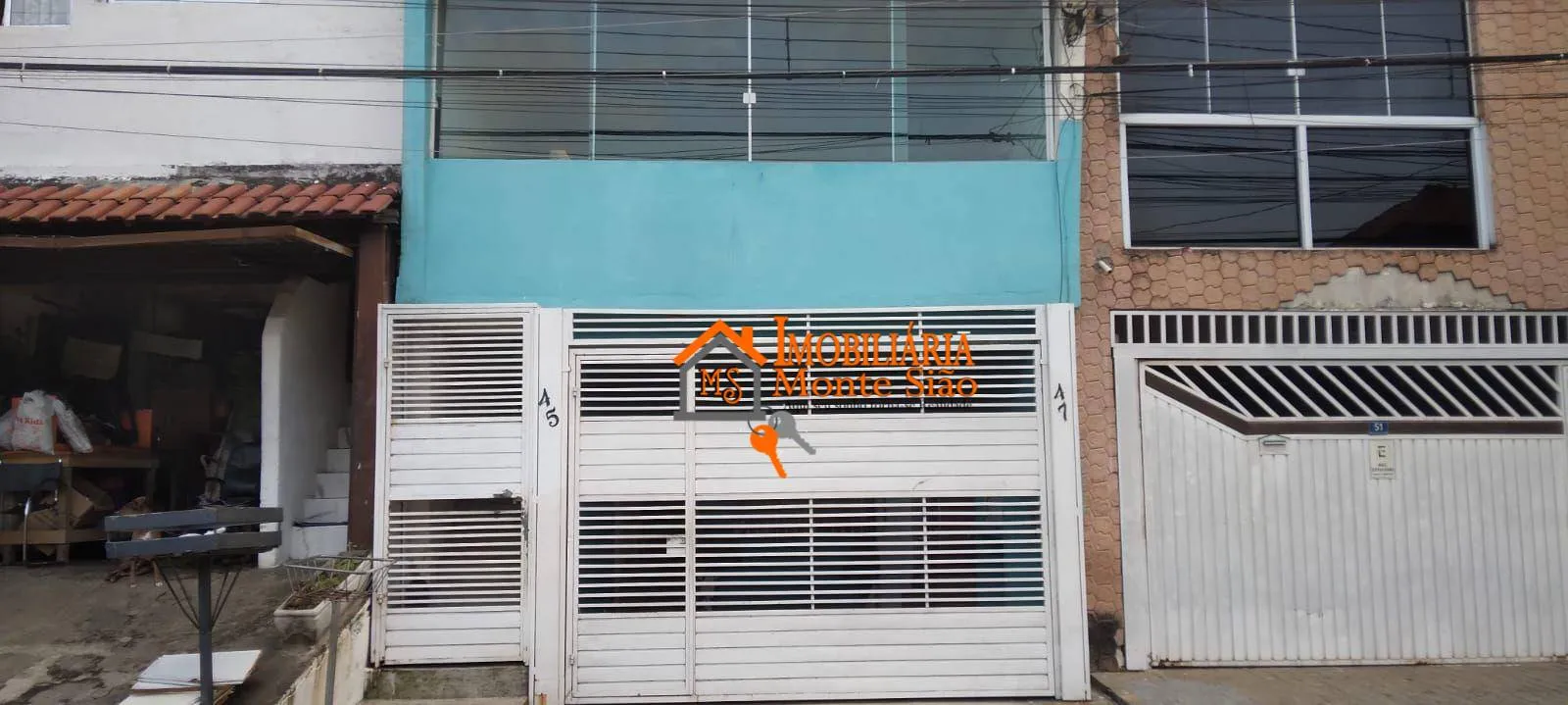 Foto do imóvel Sobrado com 4 dormitórios à venda por R$ 425.000 - Vila Carmela I - Guarulhos/SP