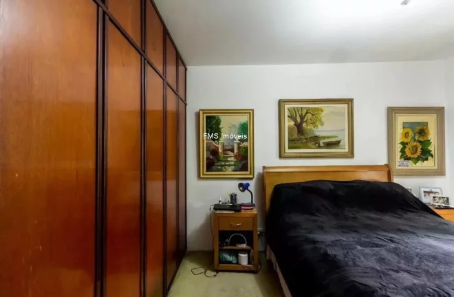 Imagem Imperdível: Apartamento à venda em Moema, São Paulo-SP, com 4 quartos, 1 suíte, 3 banheiros, 3 vagas de garagem e 188m² de área.