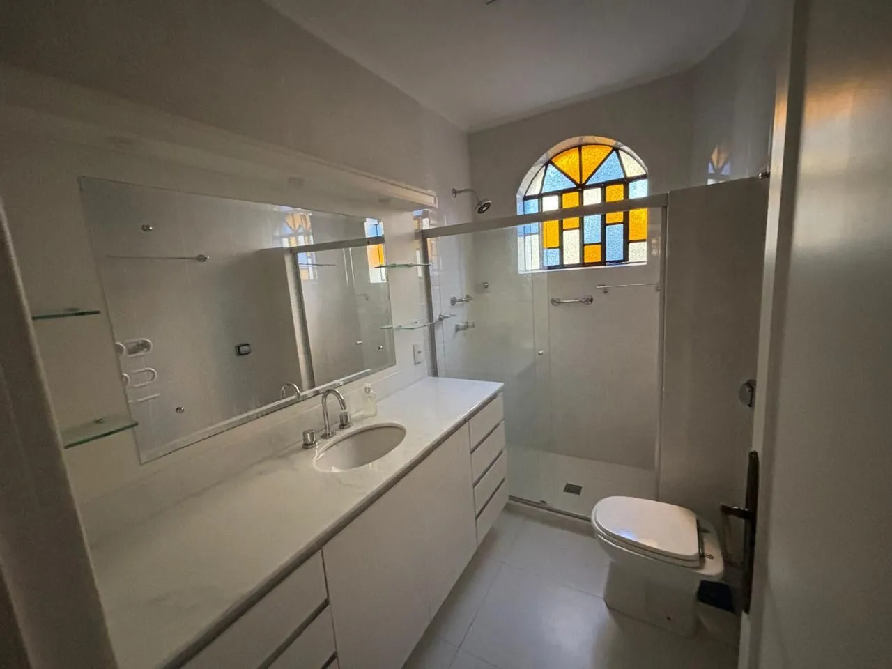 Imagem vende apto de dois quartos próximo ao parcão