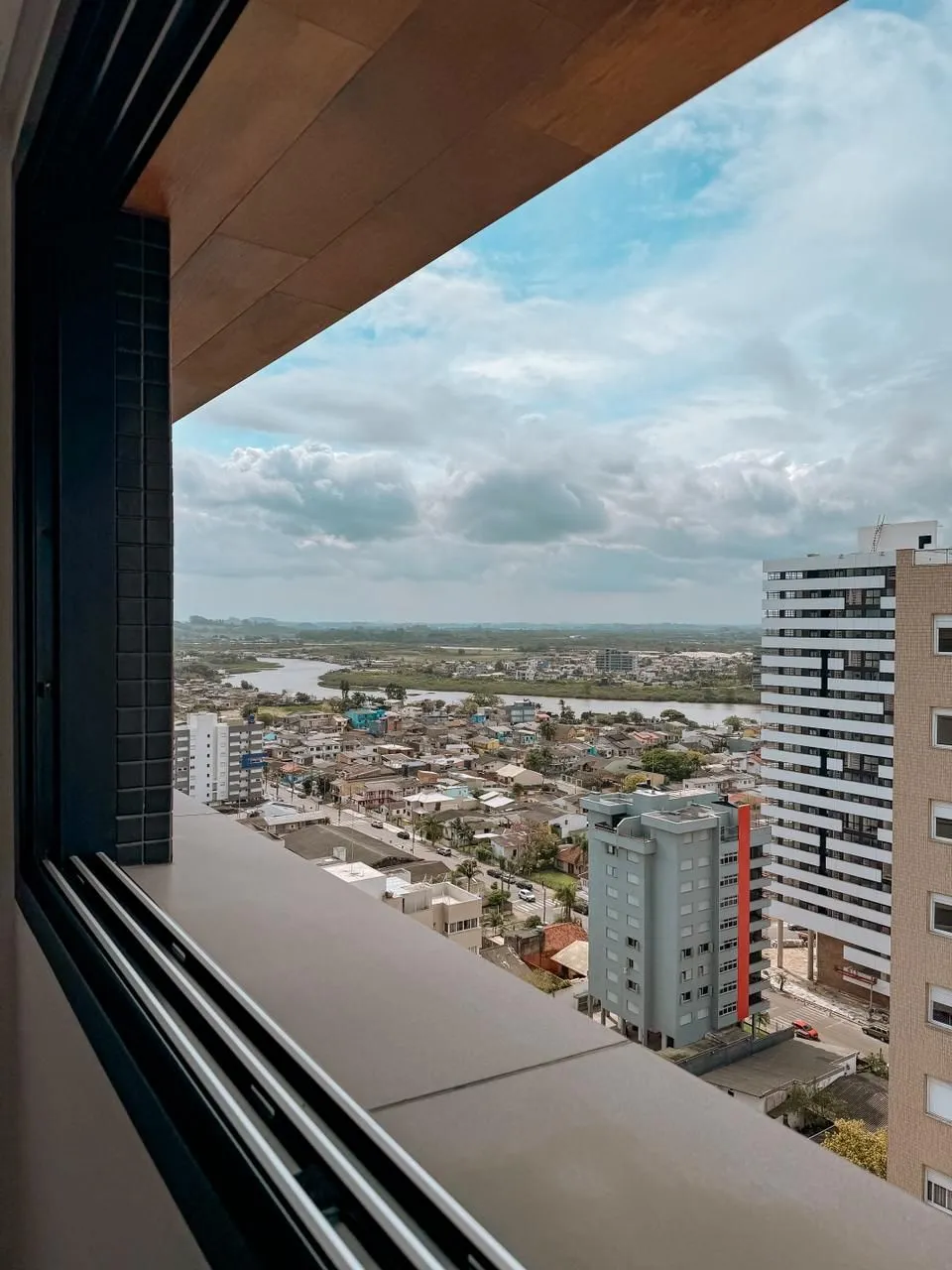 Imagem Apartamento à venda em Torres, Centro, com 2 quartos, 77.35m2
