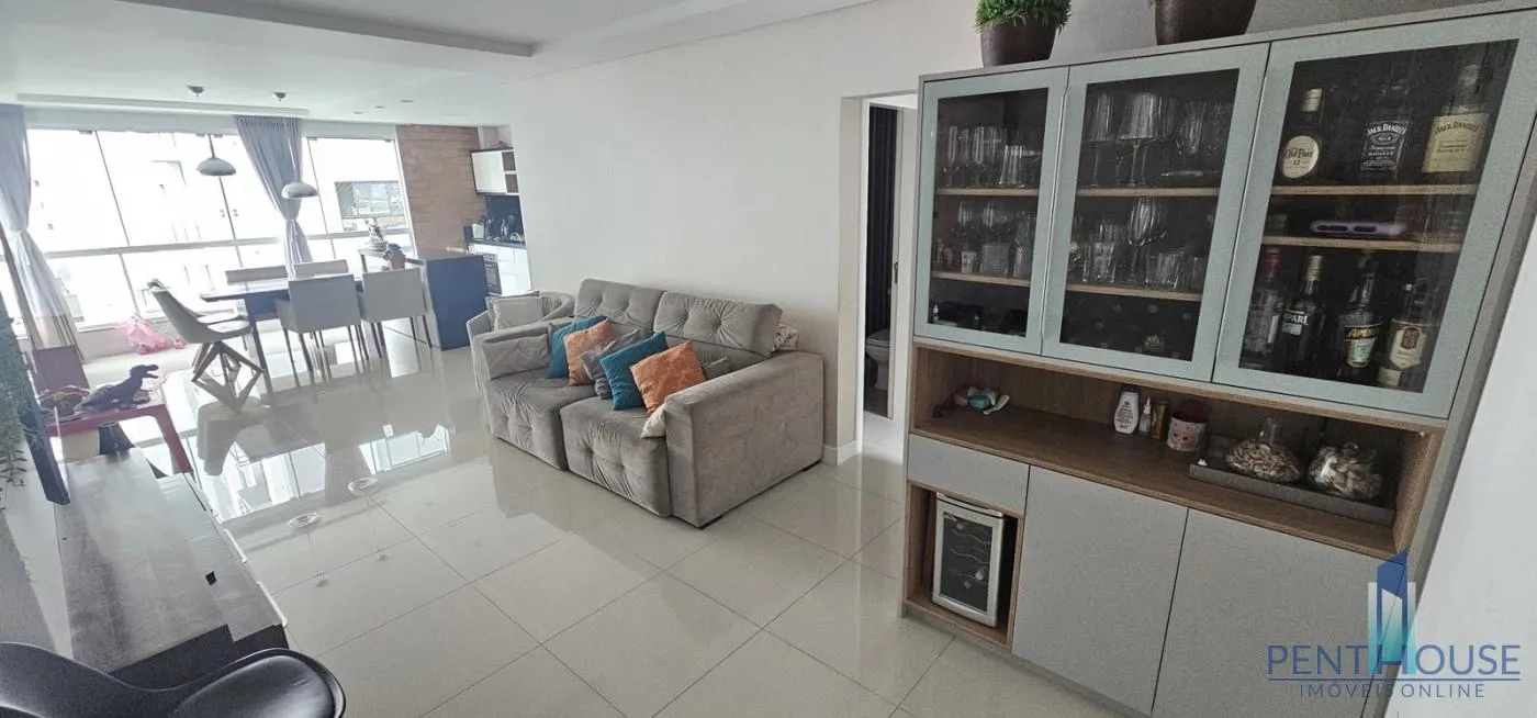 Imagem Apartamento Zona Central para Venda em Balneário Camboriú, CENTRO, 3 dormitórios, 1 suíte, 3 banheiros, 2 vagas