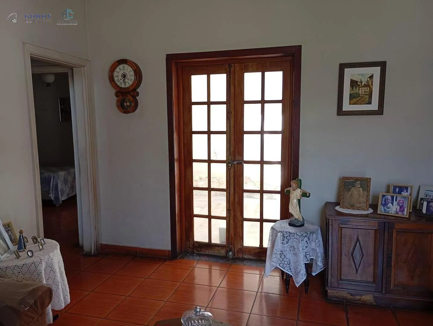 Imagem Grande Oportunidade! Casa Ampla com Piscina e Excelente Localização