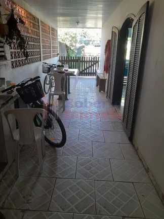 Imagem Casa em Alvenaria com 04 Quartos e Edícula - R$450.000,00