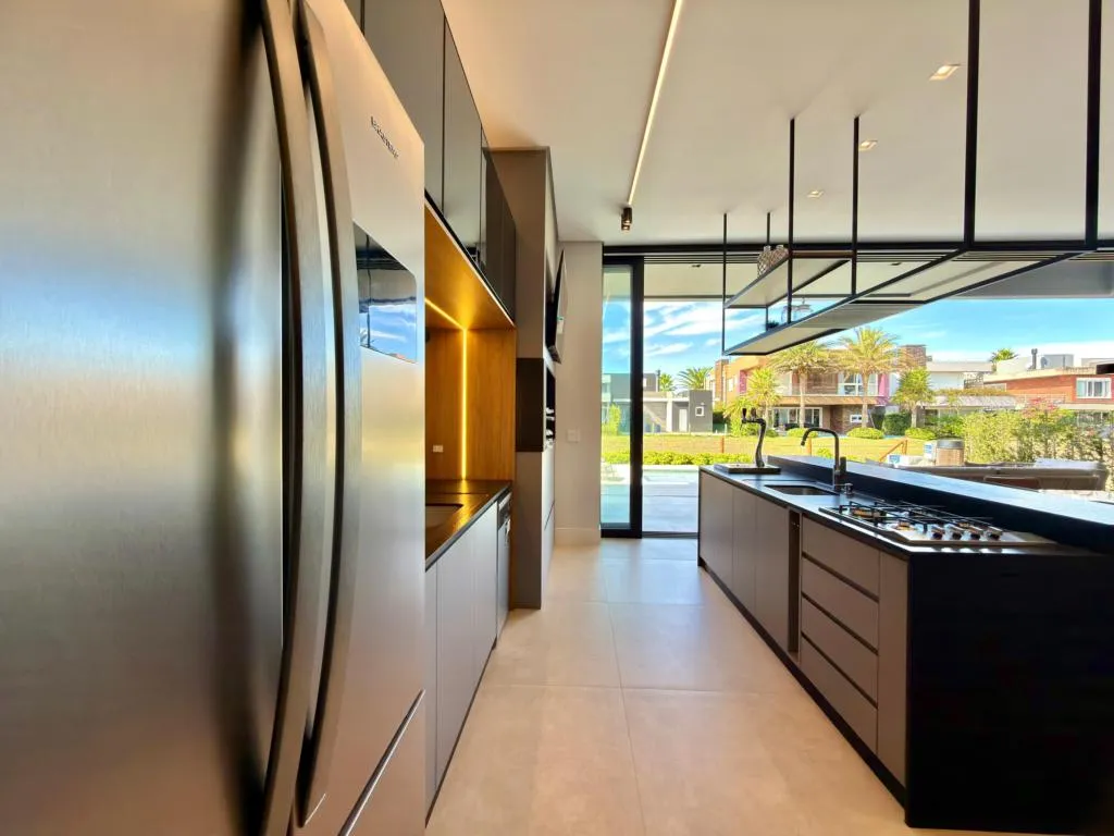 Imagem Casa em Condominio 5 Dormitórios - Bairro Santa Luzia