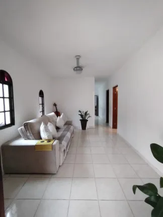 Imagem Casa com 3 Quartos à Venda, 180 m² em Jd. Corumbá - Itanhaém
