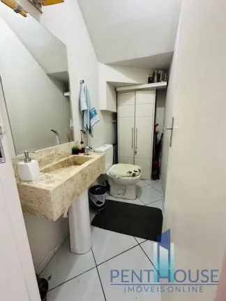 Imagem Sobrado Geminado para Venda em Balneário Camboriú, Nações, 2 dormitórios, 2 banheiros, 1 vaga