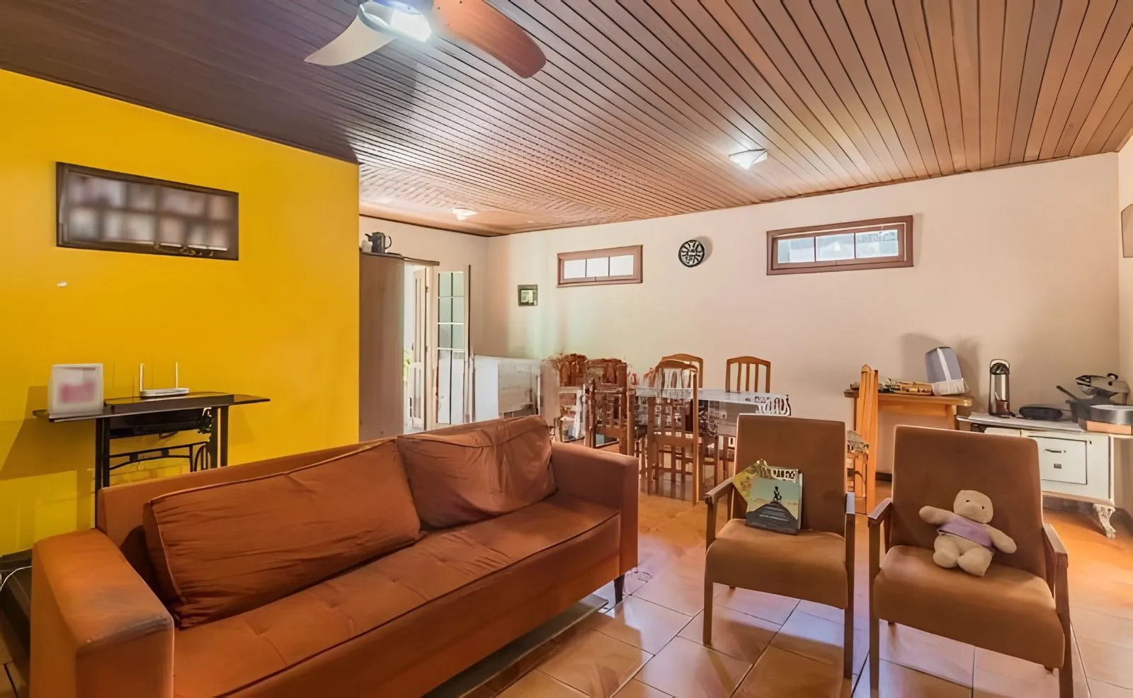 Imagem Casa de 5 dormitórios à venda no Bairro Bom Jesus - Porto Alegre