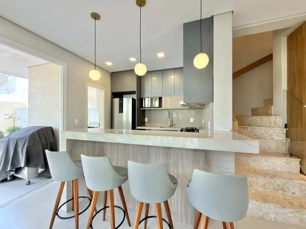 Imagem Casa em Condominio 4 Dormitórios - Bairro Zona Nova