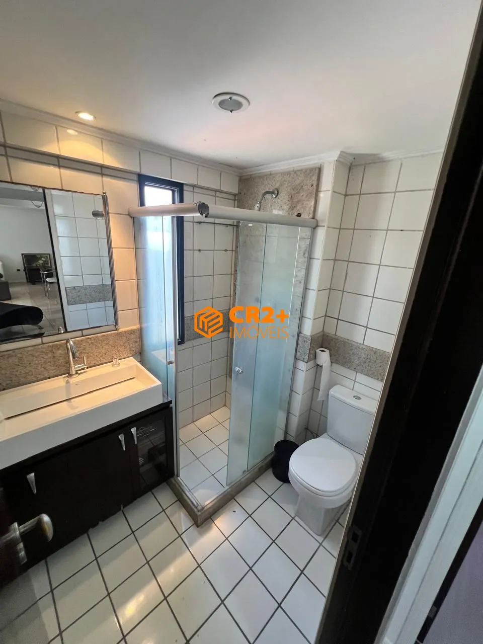 Imagem Vendo apartamento 100m2 / 3 quartos / 1 Suíte/ Dependência completa