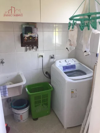 Imagem Belíssima Casa em condomínio fechado no Horto do Ipê -308m²
