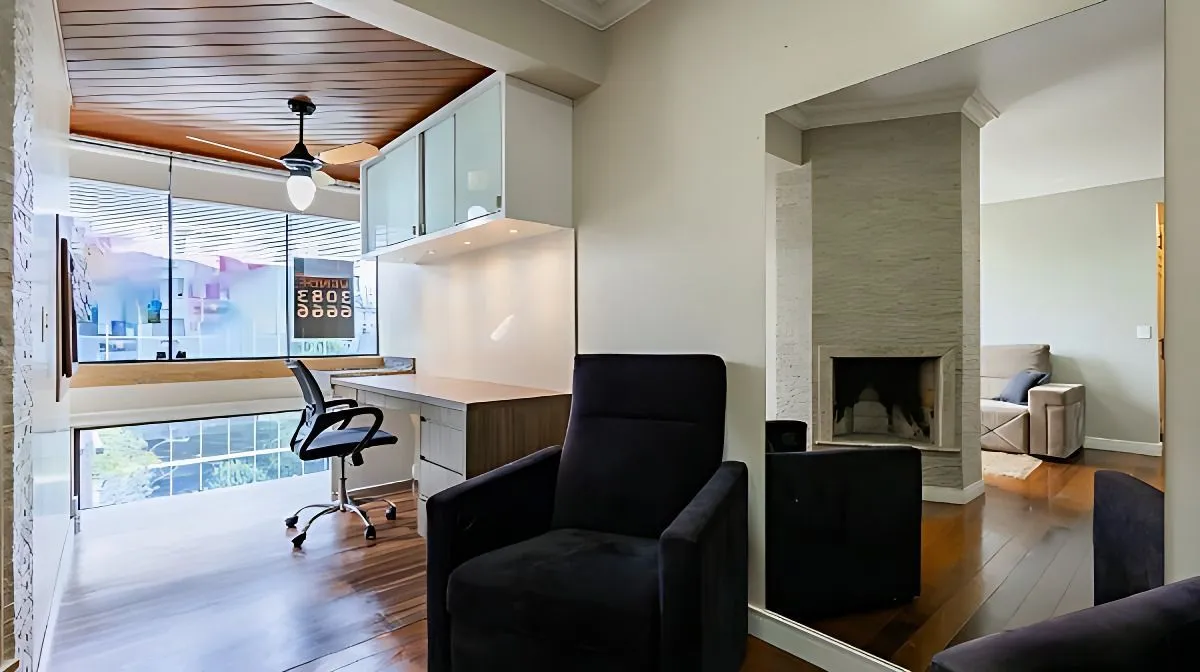 Imagem Vende-se apartamento com 2 quartos( 1 suíte), 96m², sacada e 2 vagas - Mont Serrat