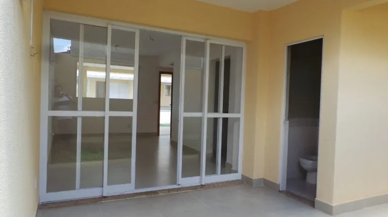 Imagem Casa de Condomínio com 3 Quartos à Venda, 114 m² em Moinho dos Ventos - Goiânia