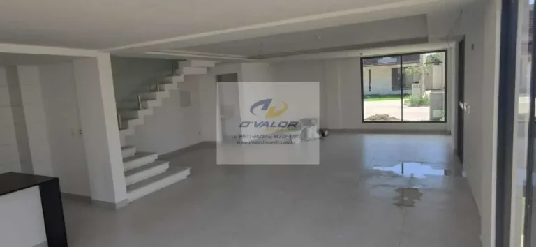 Imagem Vendo Casa Nova, em Condomínio Fechado, com 205m², 4 suítes, terraço gourmet e 3 vagas