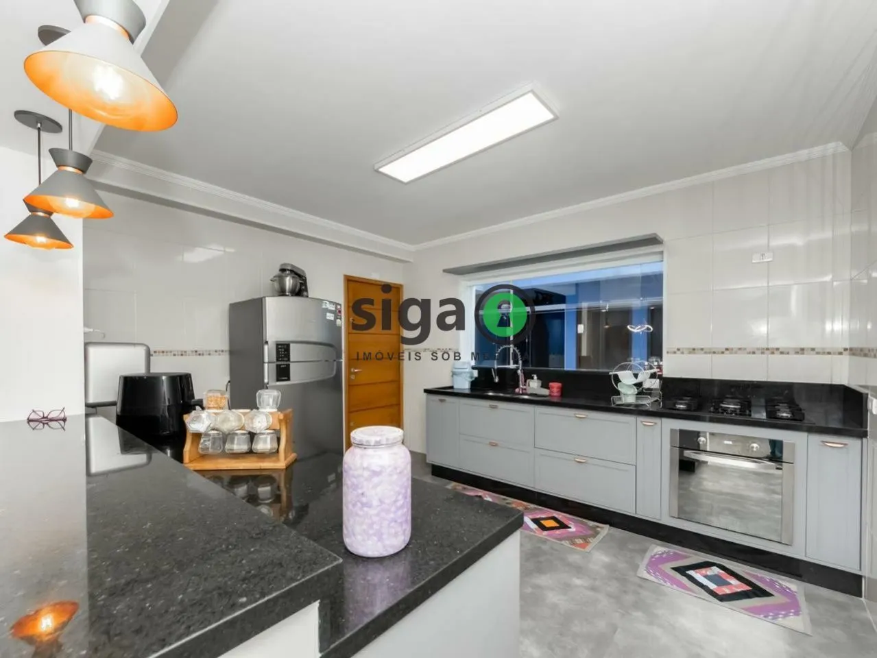 Imagem Casa a venda no Campo Belo, 240 metros, 3 quartos, 2 vagas - Porteira Fechada