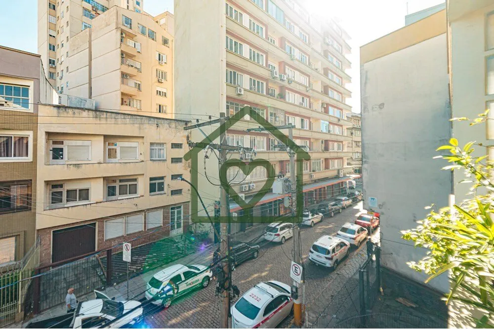 Imagem Aproveite a oportunidade de adquirir este espaÃ§oso apartamento Ã  venda em Porto Alegre, no coraÃ§Ã...