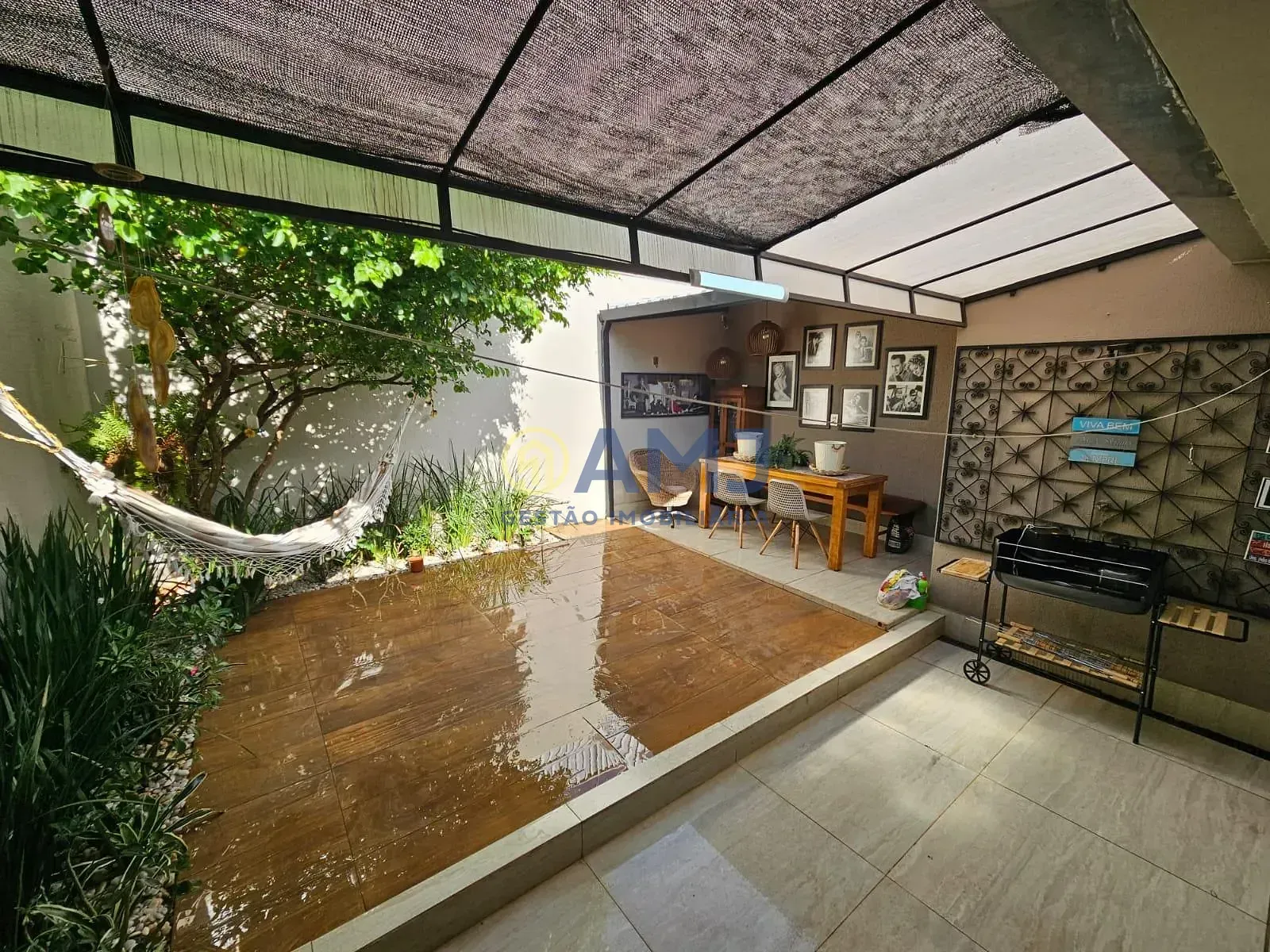 Imagem Casa à venda com 3 suítes no Jardim América, Goiânia, GO