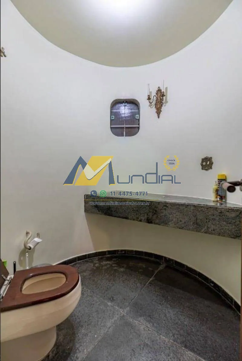 Imagem Casa alto padrão para locação comercial com 340m² e localização estratégica
