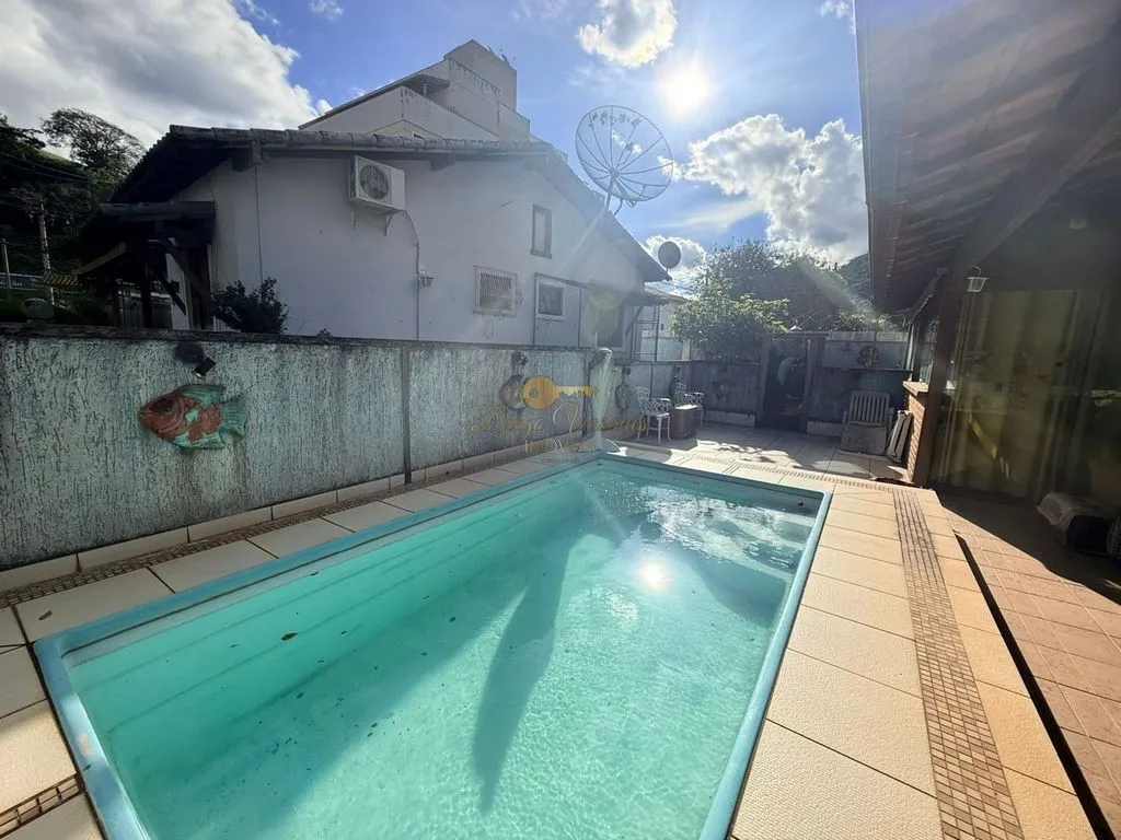 Imagem Casa em Condomínio para Venda em Teresópolis / RJ no bairro Vargem Grande