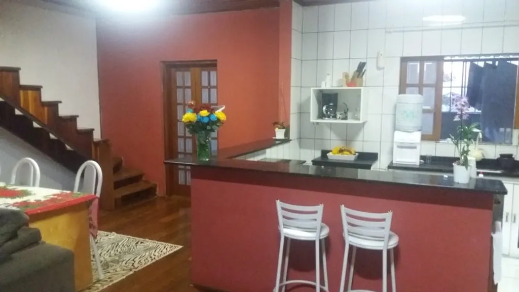 Imagem Comercial à venda 3 Quartos, 1 Suite, 5 Vagas, 300M², Bela Vista, Pindamonhangaba - SP