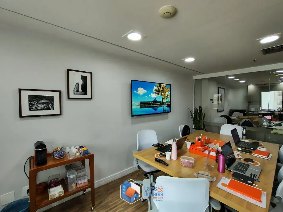 Imagem Conjunto comercial para venda em Cerqueira César, 88m²