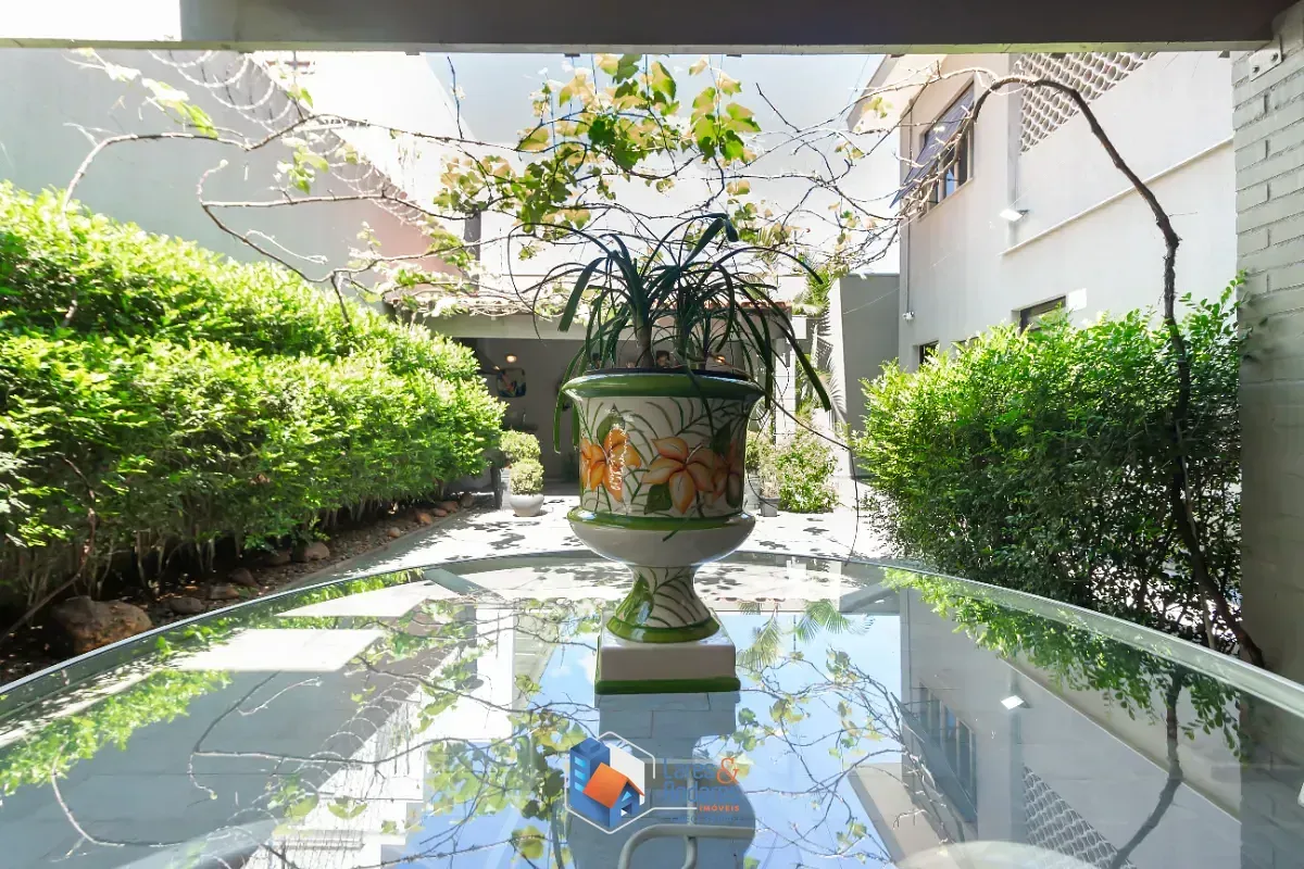 Imagem Casa para venda em Jardim Paulistano com 4 quartos, sendo 1 suíte, 300m²