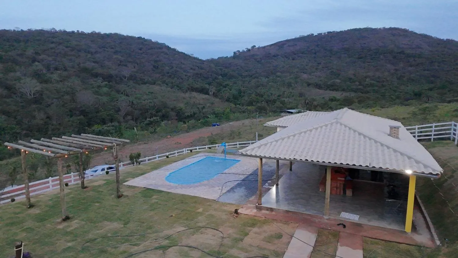 Imagem Vendo excelente chácara em Moeda/MG , com 1.000 m² de área,