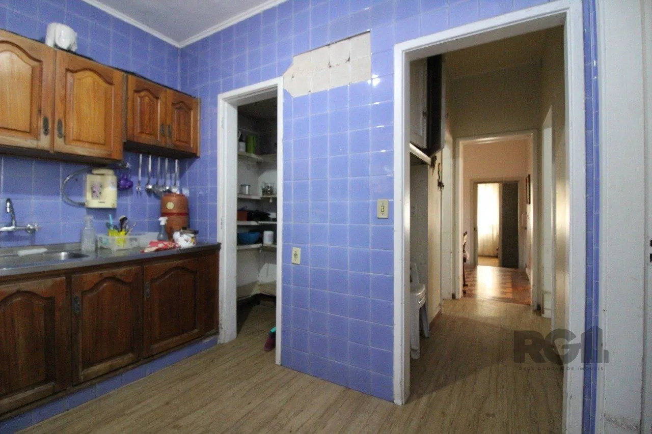 Imagem Casa à venda 4 quartos (dormitórios), suíte, 3 vagas - Partenon, Porto Alegre