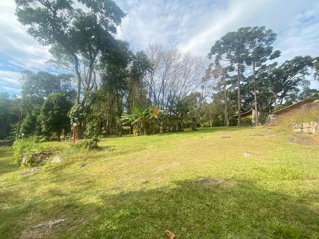 Imagem Sítio para Venda em Teresópolis / RJ no bairro Iucas