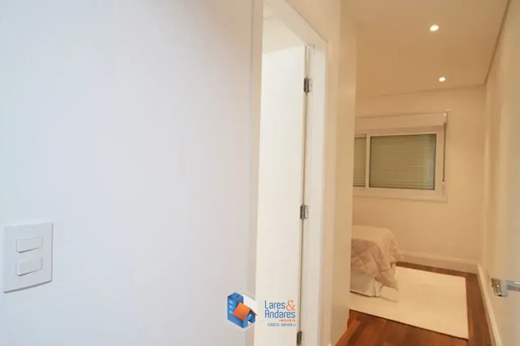 Imagem Casa em Condomínio à venda 4 Quartos 4 Suites 3 Vagas 334M² Real Parque São Paulo - SP