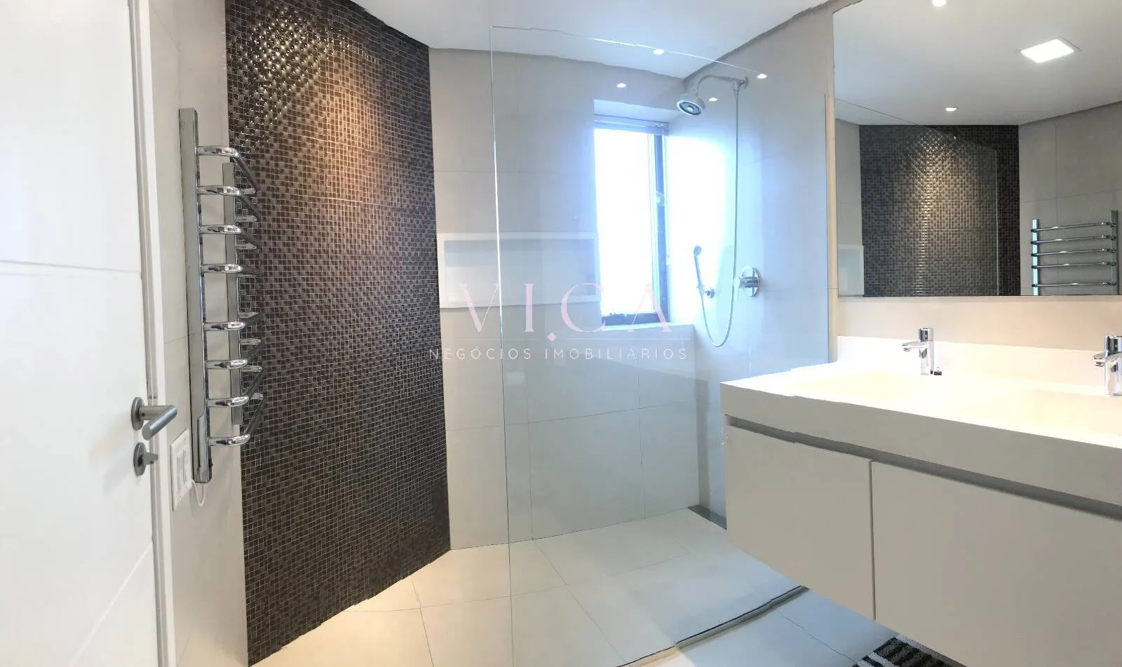 Imagem Alphama Alphaville|127m² Alto Padrão, decorado, mobiliado$ 10.000 aluguel