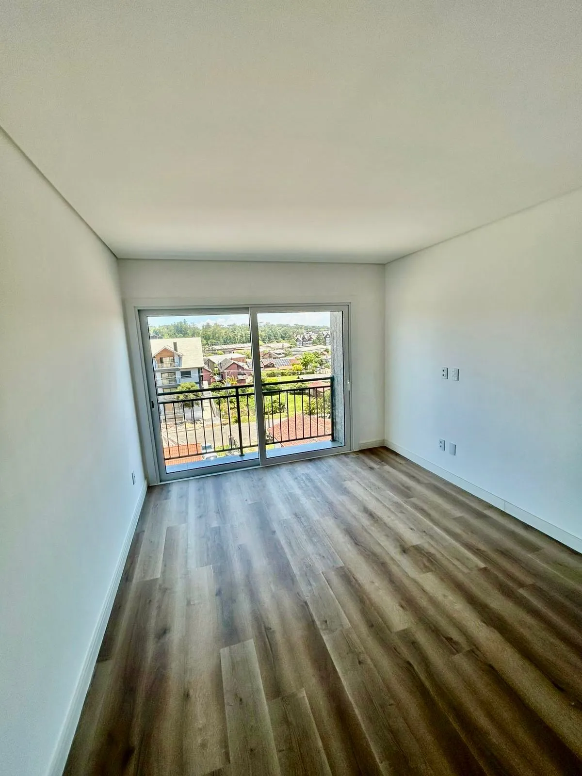 Imagem APARTAMENTO DE ALTO PADRÃO EM CANELA !