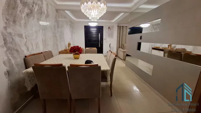 Imagem Triplex com piscina padrão, em região privilegiada, 900mtrs parque BACACHERI em Curitiba PR